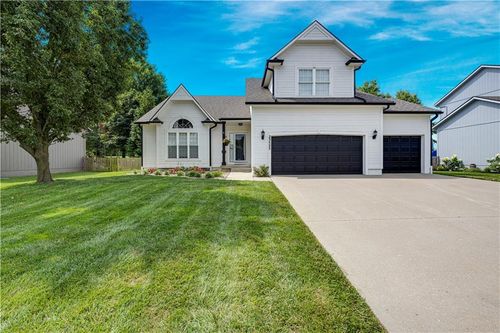 23525 W 74th Ter, Shawnee, KS, 66227-5510 | Card Image