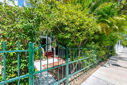unit-23-101 Front St, Key West, FL, 33040-8376 | Card Image