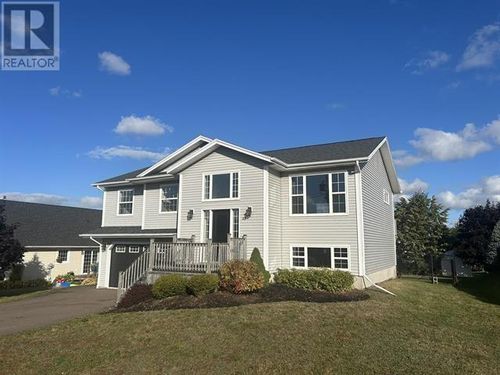 43 Westway Dr, Charlottetown, PE, C1E2K2 | Card Image