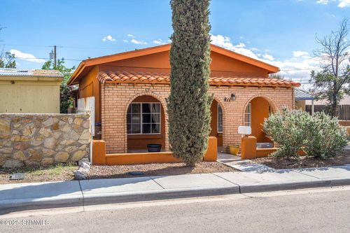 811 Mcfie Ave, Las Cruces, NM, 88005-2410 | Card Image