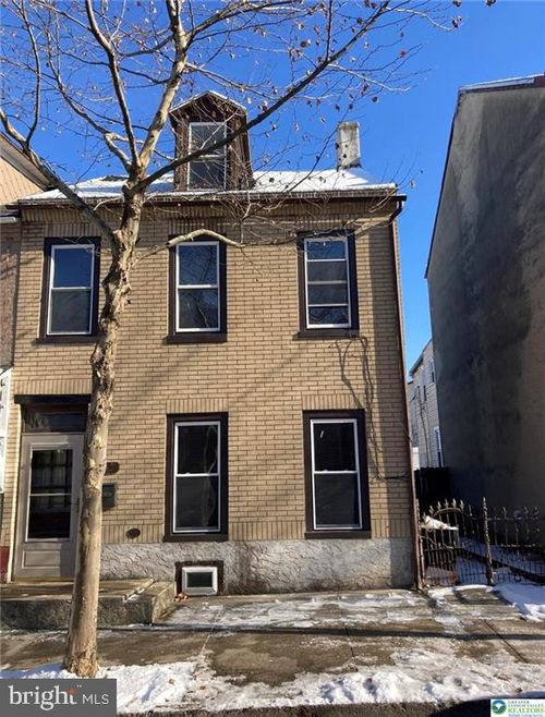 335 N 9th St, Allentown, PA, 18102-3256 | Card Image