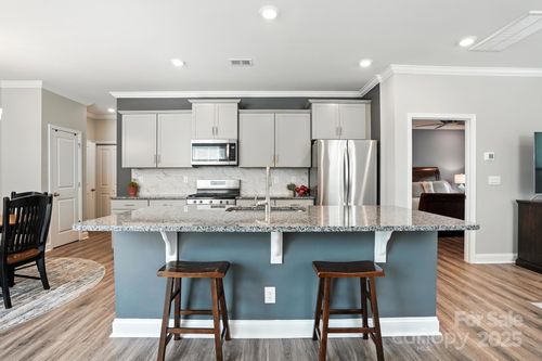 7882 Iron Rd, Sherrills Ford, NC, 28673-8228 | Card Image