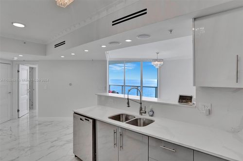 2209-16699 Collins Ave, Sunny Isles Beach, FL, 33160-5418 | Card Image
