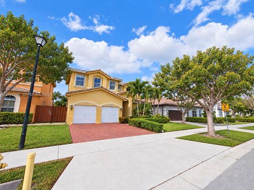 11009 Nw 80th Ln, Doral, FL, 33178-6001 | Card Image