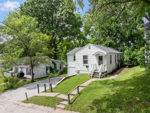 1117 Hickam St, Boonville, MO, 65233-1426 | Card Image