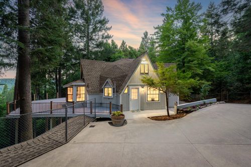 13008 Summit Ridge Dr, Nevada City, CA, 95959-8853 | Card Image
