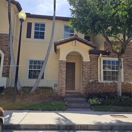 unit-5-9031 Sw 227th St, Cutler Bay, FL, 33190-1842 | Card Image