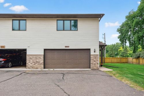4558 Margaret St, White Bear Tp, MN, 55110-3774 | Card Image