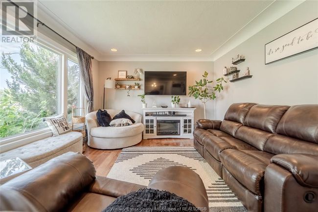 15 James St, House other with 3 bedrooms, 1 bathrooms and null parking in Leamington ON | Image 4