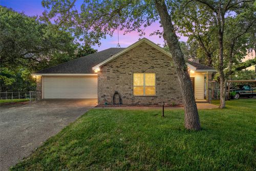 1849 Sommerfeld Dr, Waco, TX, 76705-5051 | Card Image