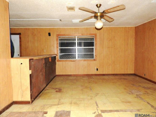 62245 Bayou Rd, House other with 3 bedrooms, 2 bathrooms and 2 parking in Plaquemine LA | Image 5