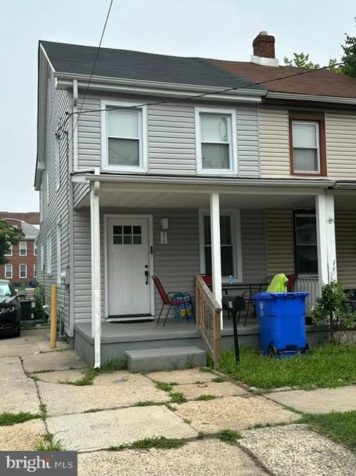 819 W 2nd St, Florence, NJ, 08518-1105 | Card Image