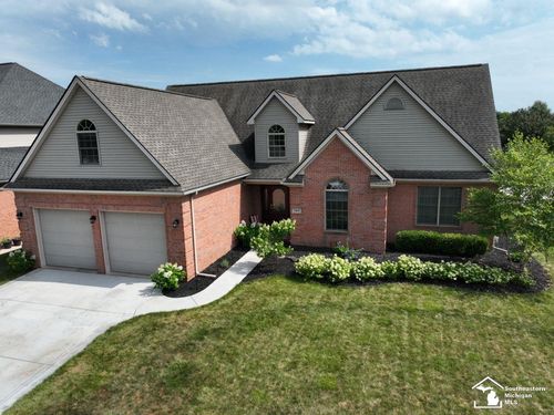 785 Saint James Park Ave, Monroe, MI, 48161-9064 | Card Image