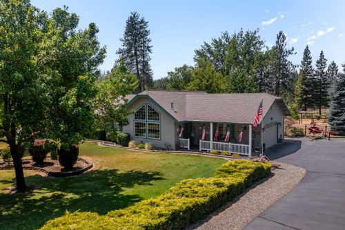 536 Soldier Creek Rd, Grants Pass, OR, 97526-8862 | Card Image