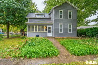 202 W 5 Th Street, House other with 3 bedrooms, 2 bathrooms and null parking in Delavan IL | Image 1