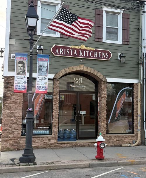 281 Broadway, Bethpage, NY, 11714-3706 | Card Image