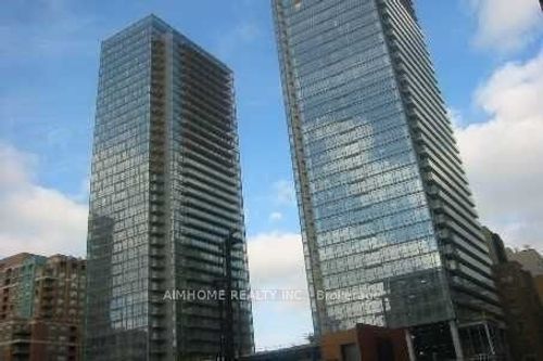 905-38 Grenville St, Toronto, ON, M4Y1A5 | Card Image