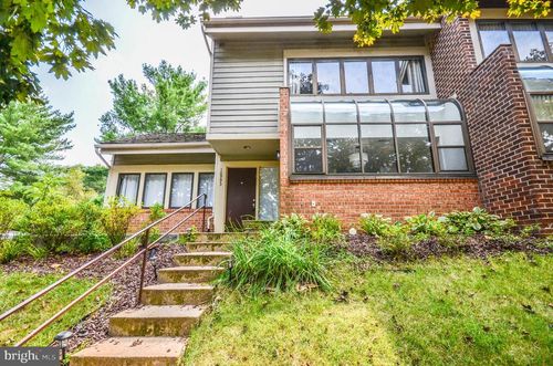 10993 Thrush Ridge Rd, RESTON, VA, 20191-4718 | Card Image