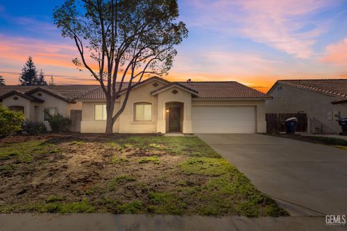 11815 Mantova Ave, Bakersfield, CA, 93312-6475 | Card Image