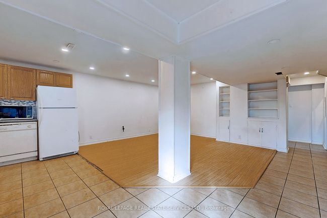 15 Waxham Rd, House other with 4 bedrooms, 2 bathrooms and 4 parking in Etobicoke ON | Image 27