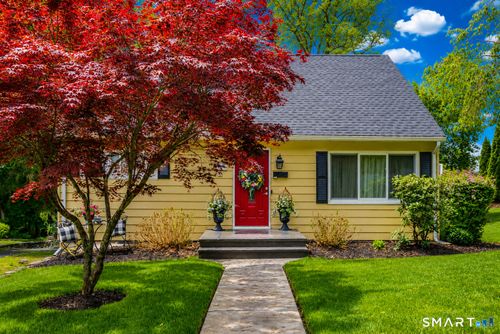 159 Arden Rd, Waterbury, CT, 06708-2451 | Card Image