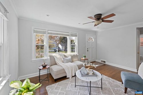 1007 Montrose Ave, CHARLOTTESVILLE, VA, 22902-6233 | Card Image