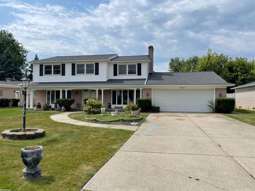 36851 Maas Dr, Sterling Heights, MI, 48312-2840 | Card Image