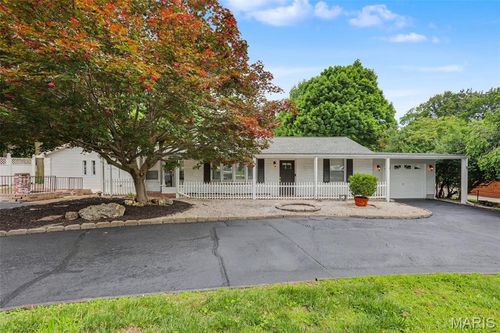 55 Garden Ln, Maryland Heights, MO, 63043-2137 | Card Image