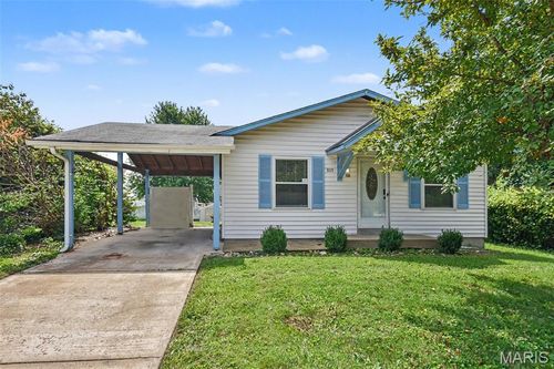 3110 Sabrina Ln, Florissant, MO, 63031-1315 | Card Image