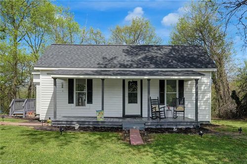 1723 E Meadow Road, Eden, NC, 27288 | Card Image