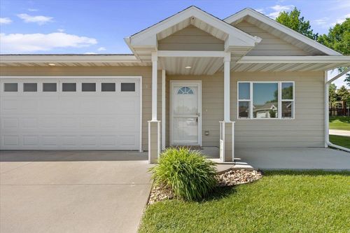 1233 Silverbrook Ln, Spearfish, SD, 57783-6213 | Card Image