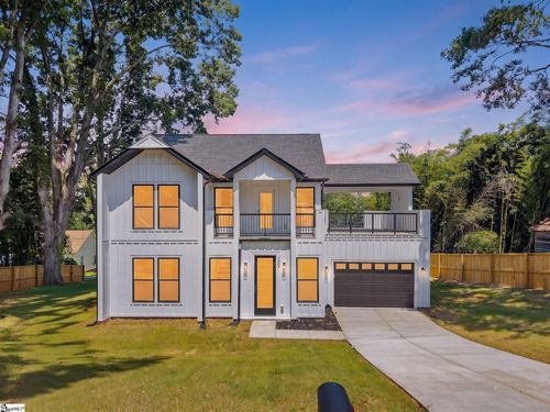 202 Pine St, Easley, SC, 29640-1644 | Card Image