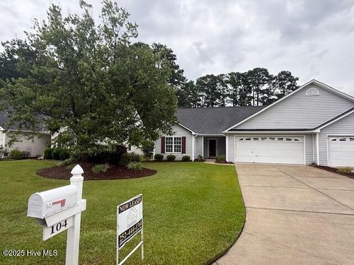 104 Tiger Woods Pl, New Bern, NC, 28560-8490 | Card Image