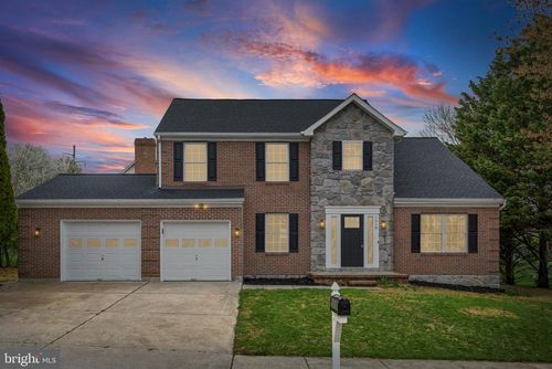 1018 Meadow Glen Rd, Middle River, MD, 21220-1546 | Card Image