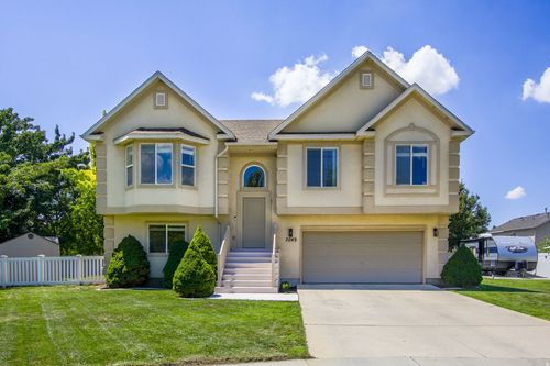2049 N 700 W, West Bountiful, UT, 84087-1105 | Card Image