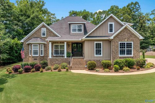 240 Oak Leaf Ln, Glencoe, AL, 35905-9614 | Card Image