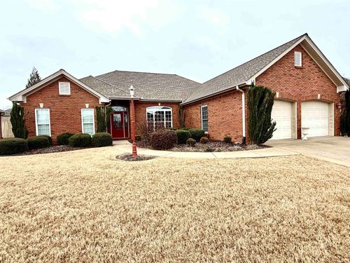 104 James Ct, Florence, AL, 35630-8927 | Card Image