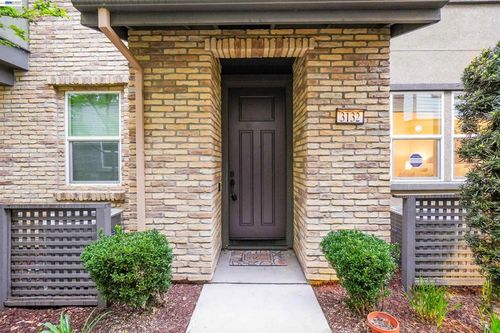 3132 Aran Way, Dublin, CA, 94568-4279 | Card Image