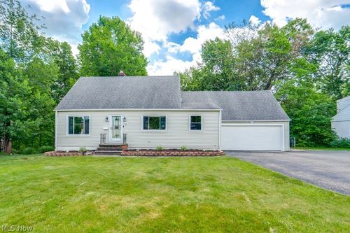 7447 Midland Rd, Independence, OH, 44131-6359 | Card Image