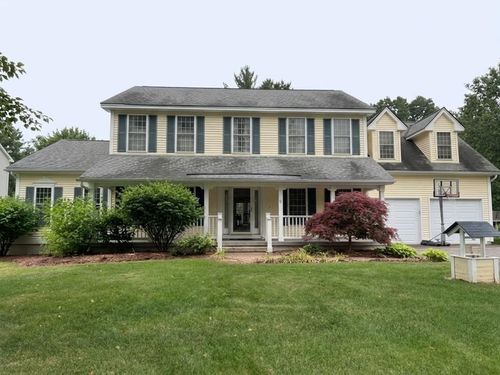 8 Winding Road, Bedford, NH, 03110 | Card Image