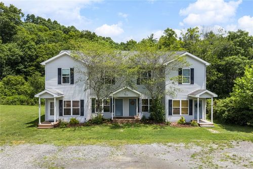 215-a-215 Courtney Taylor Ln, Boone, NC, 28607-9860 | Card Image