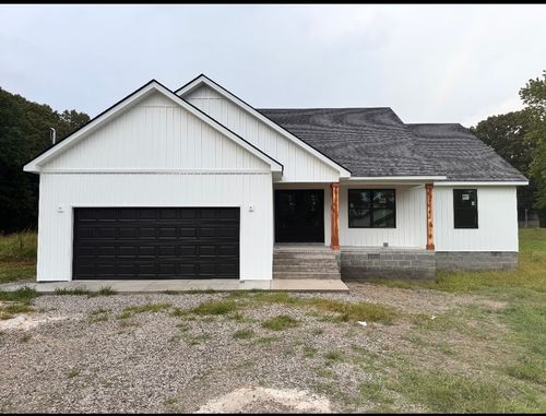 25 Medley Ln, Estill Springs, TN, 37330-5132 | Card Image