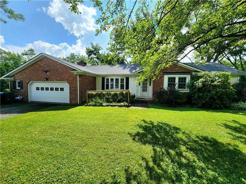 1426 Darby Rd, Hermitage, PA, 16148-9127 | Card Image