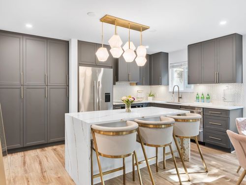 6-848 W 16th St, North Vancouver, BC, V7P1R3 | Card Image