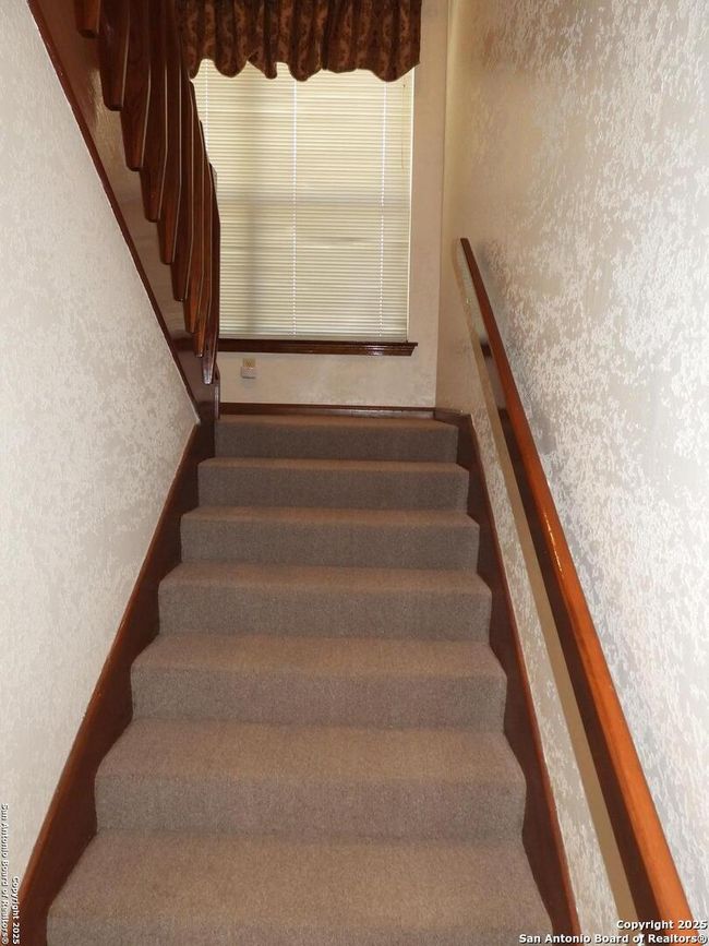 3078 Goat Hill Rd, House other with 4 bedrooms, 4 bathrooms and null parking in Lakehills TX | Image 24