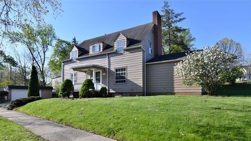 2423 Eaton Rd, University Heights, OH, 44118-4336 | Card Image