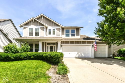 15770 Chapel Park Dr E, Noblesville, IN, 46060-4844 | Card Image