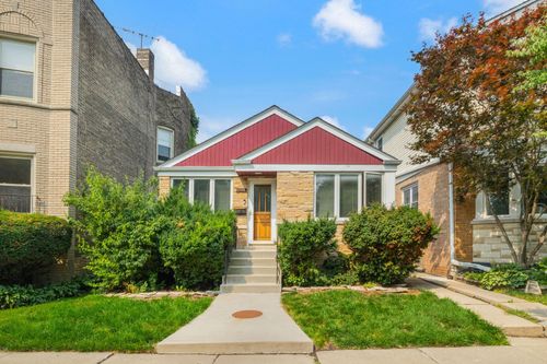 5848 N Virginia Ave, Chicago, IL, 60659-3707 | Card Image