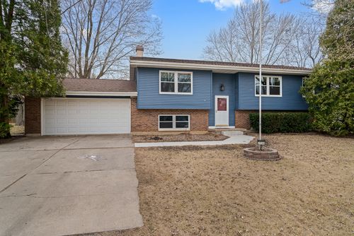 2720 Lynnville Ct, Lindenwood, IL, 61049-9720 | Card Image