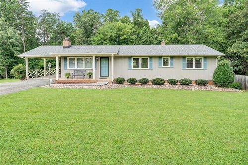 260 Dalewood Dr, Bassett, VA, 24055-4953 | Card Image